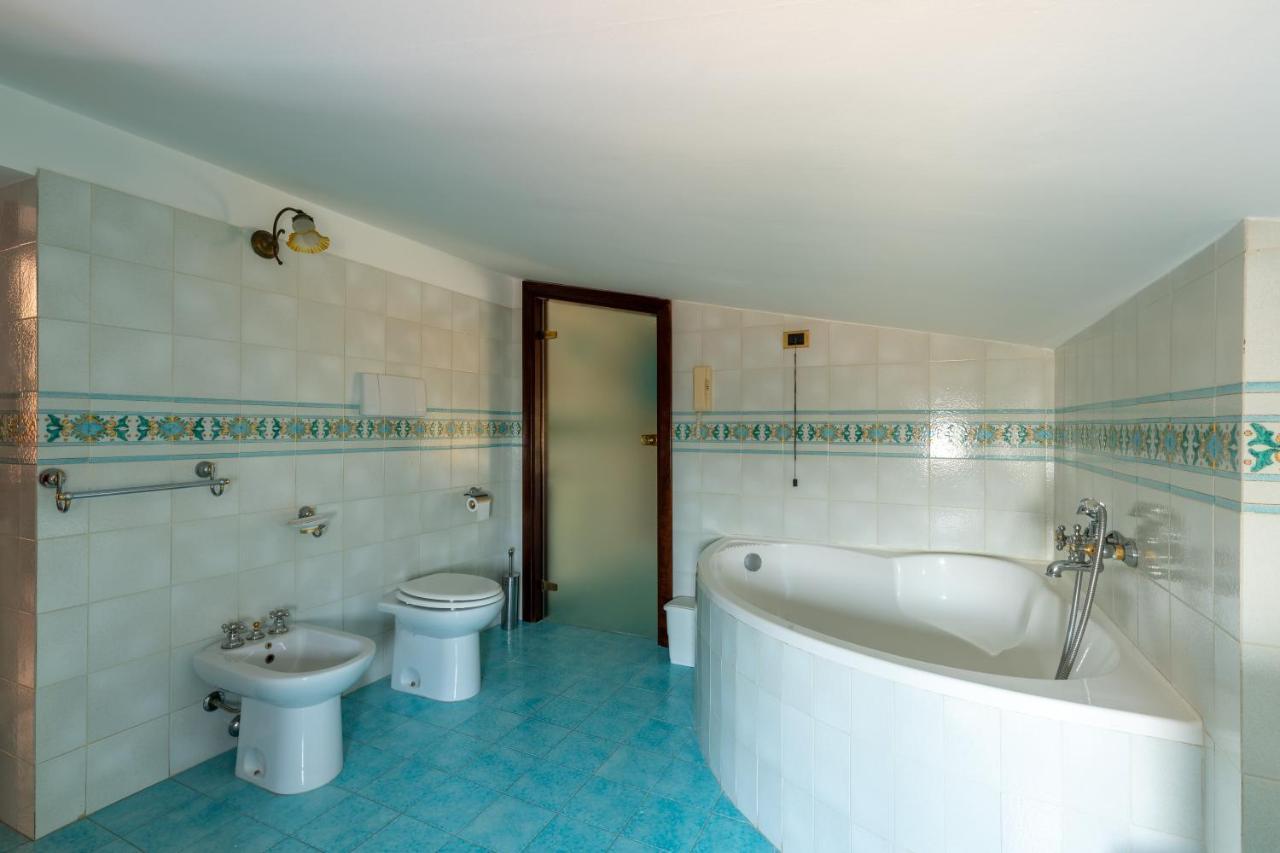 Vacanze Al Mare Patrizia'S Sweet Home Terme Vigliatore Bagian luar foto