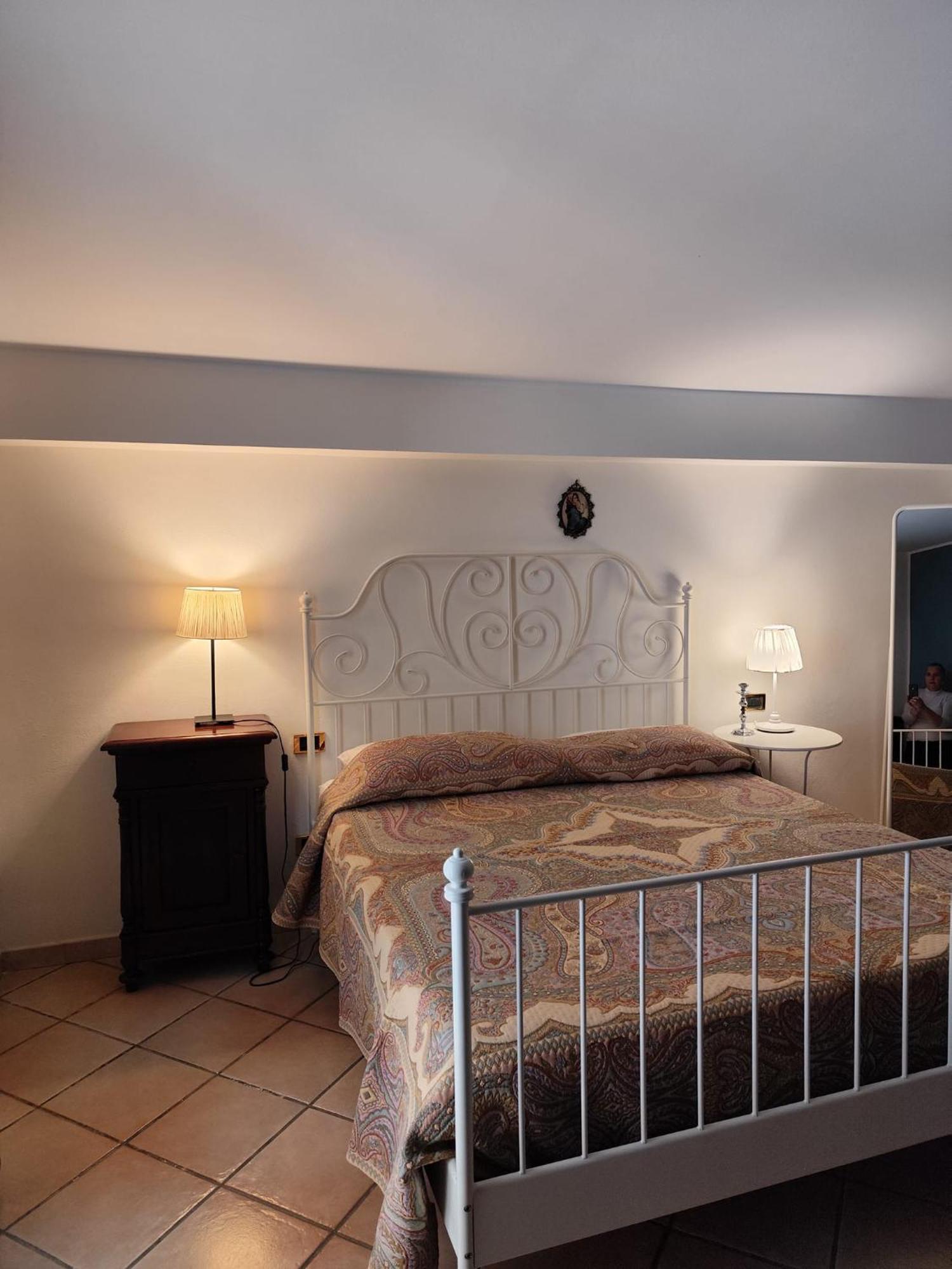 Vacanze Al Mare Patrizia'S Sweet Home Terme Vigliatore Bagian luar foto