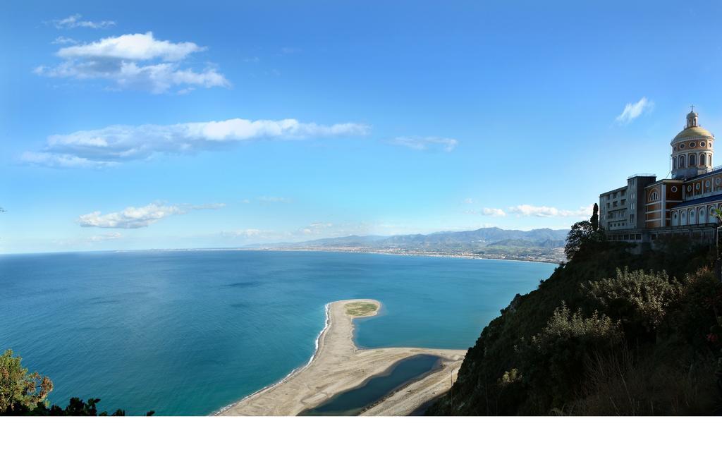 Vacanze Al Mare Patrizia'S Sweet Home Terme Vigliatore Ruang foto