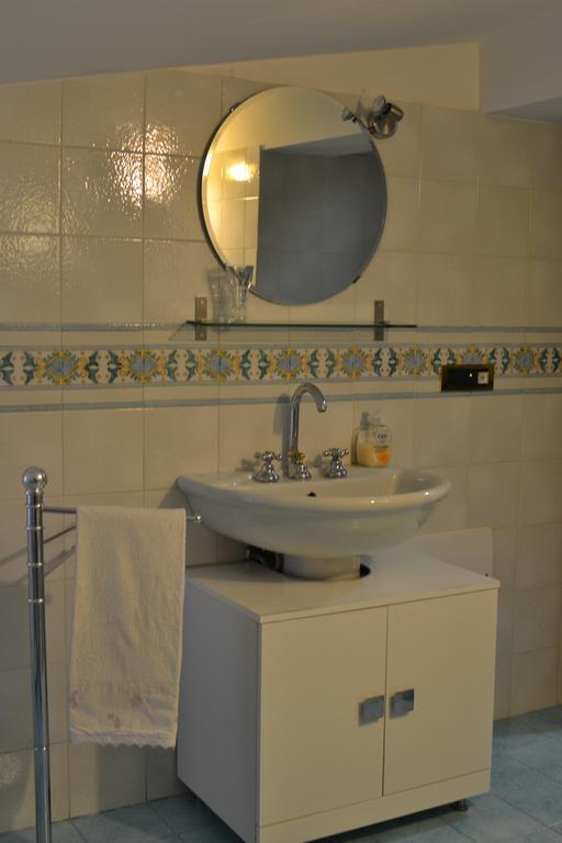 Vacanze Al Mare Patrizia'S Sweet Home Terme Vigliatore Ruang foto
