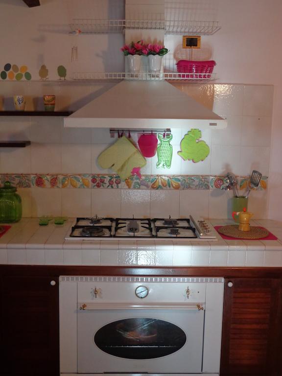 Vacanze Al Mare Patrizia'S Sweet Home Terme Vigliatore Ruang foto