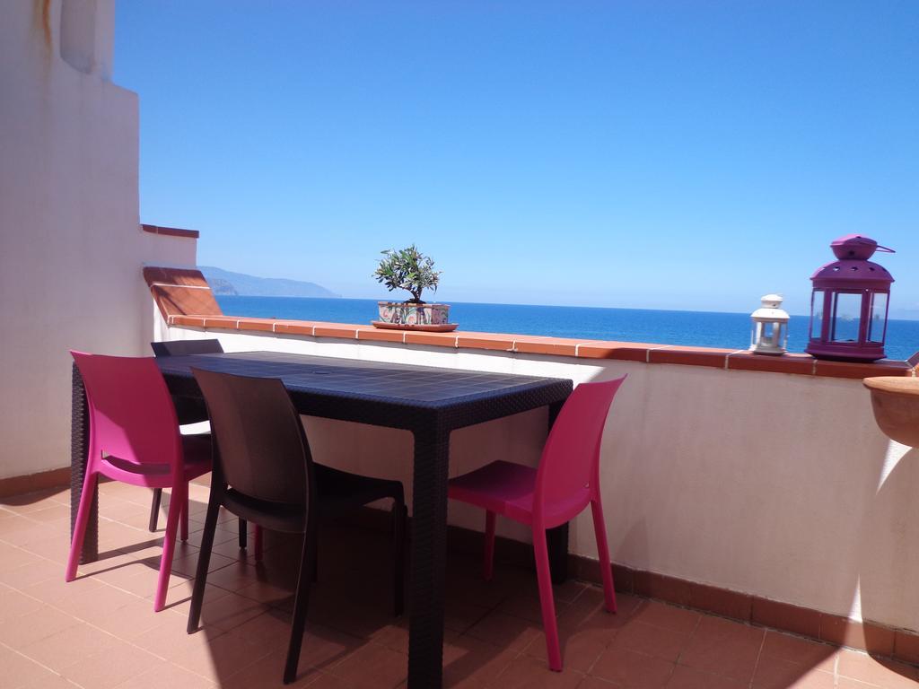 Vacanze Al Mare Patrizia'S Sweet Home Terme Vigliatore Bagian luar foto